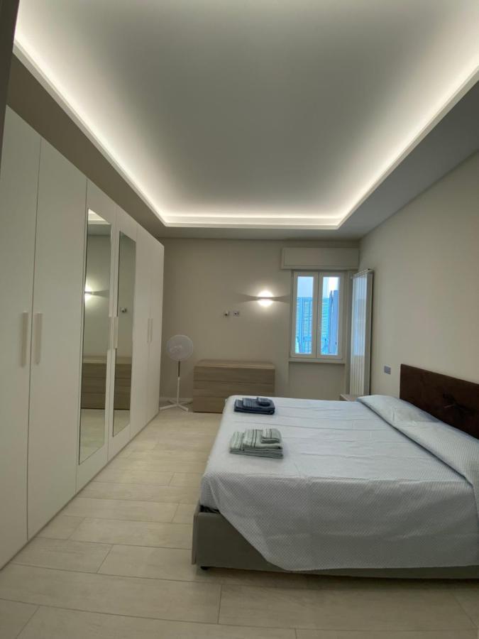 Casa Dante: Oneglia Centro-Marina-Spiagge Apartamento Imperia Exterior foto