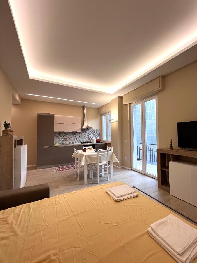 Casa Dante: Oneglia Centro-Marina-Spiagge Apartamento Imperia Exterior foto